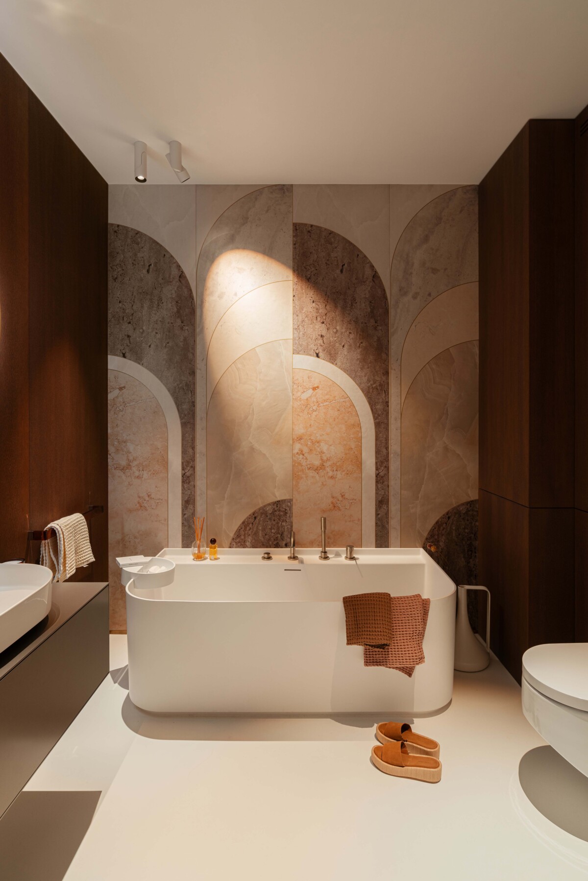 PL-WARSAW_PRIVRES-AA_SEMIH_07