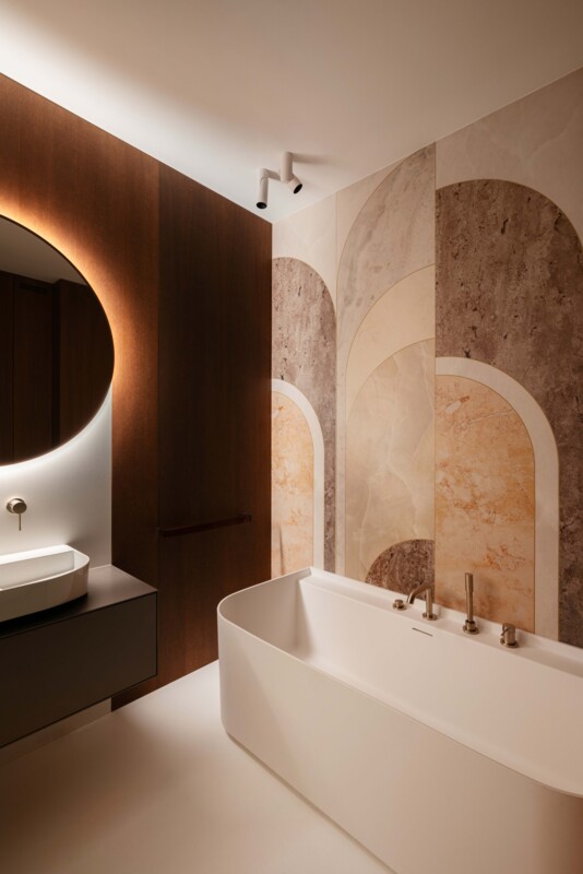 PL-WARSAW_PRIVRES-AA_SEMIH_08