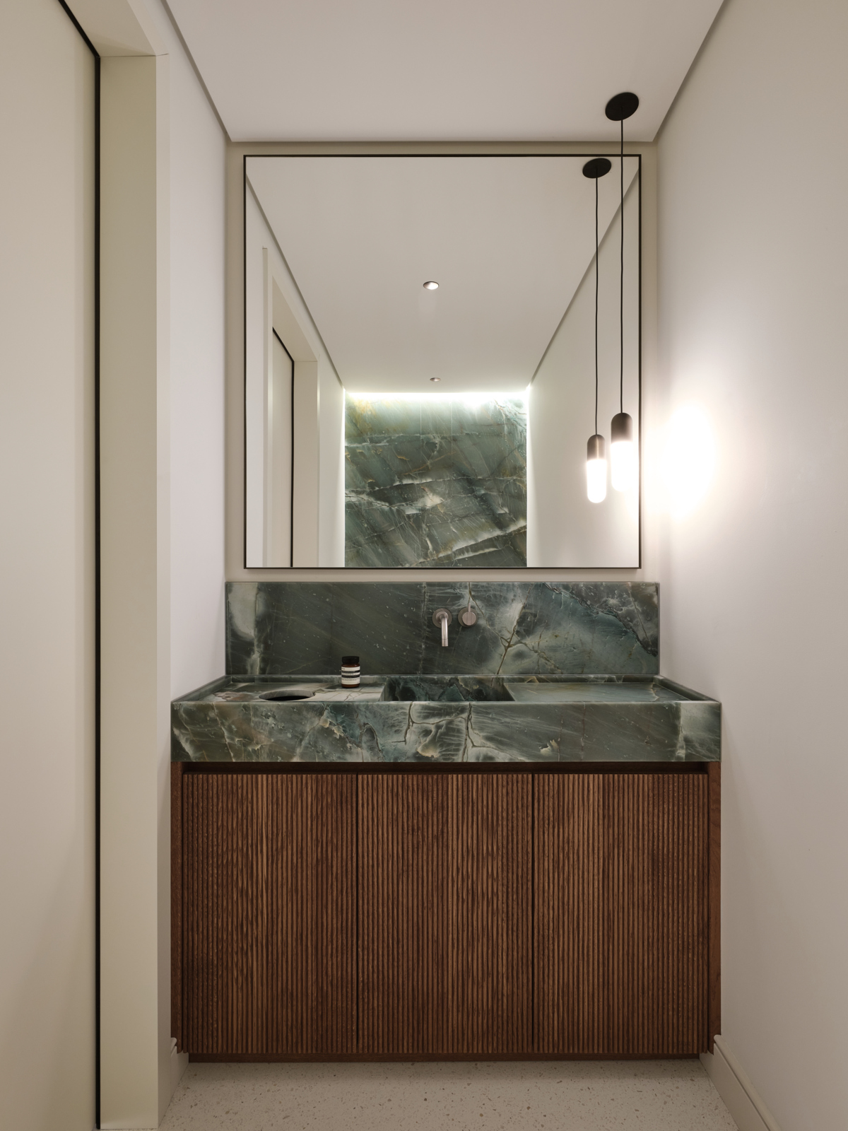 NL-AMSTELVEEN_PRIVRES-PT_PLACEBO-SUSP_17_