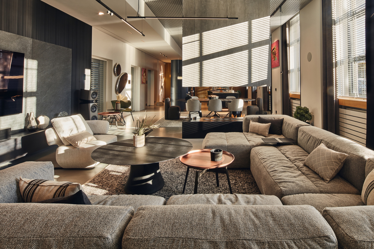 PL-WARSAW_YAK-LIVING-SPACE-EXPERIENCE_MARBULITO-TRACK-48V_MARBULITO-SUSP-TRACK-48V_25