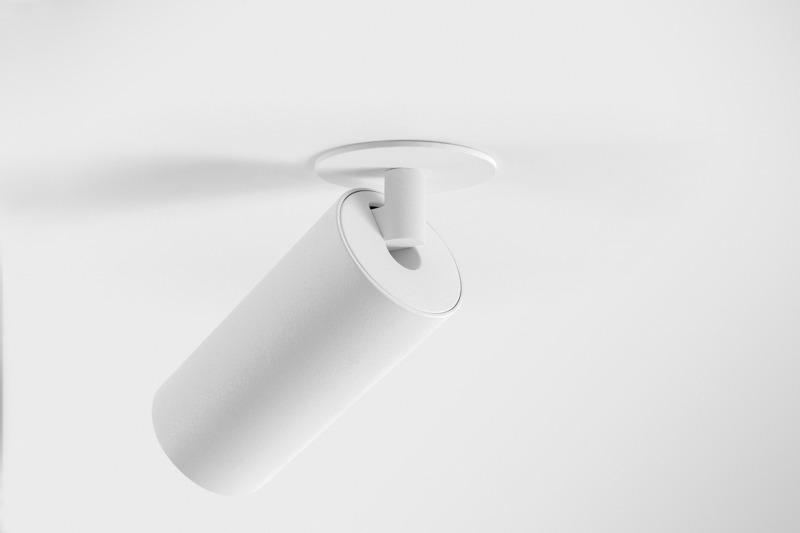 Nyto Semi-Recessed