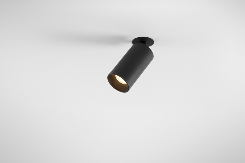 Nyto Semi-Recessed