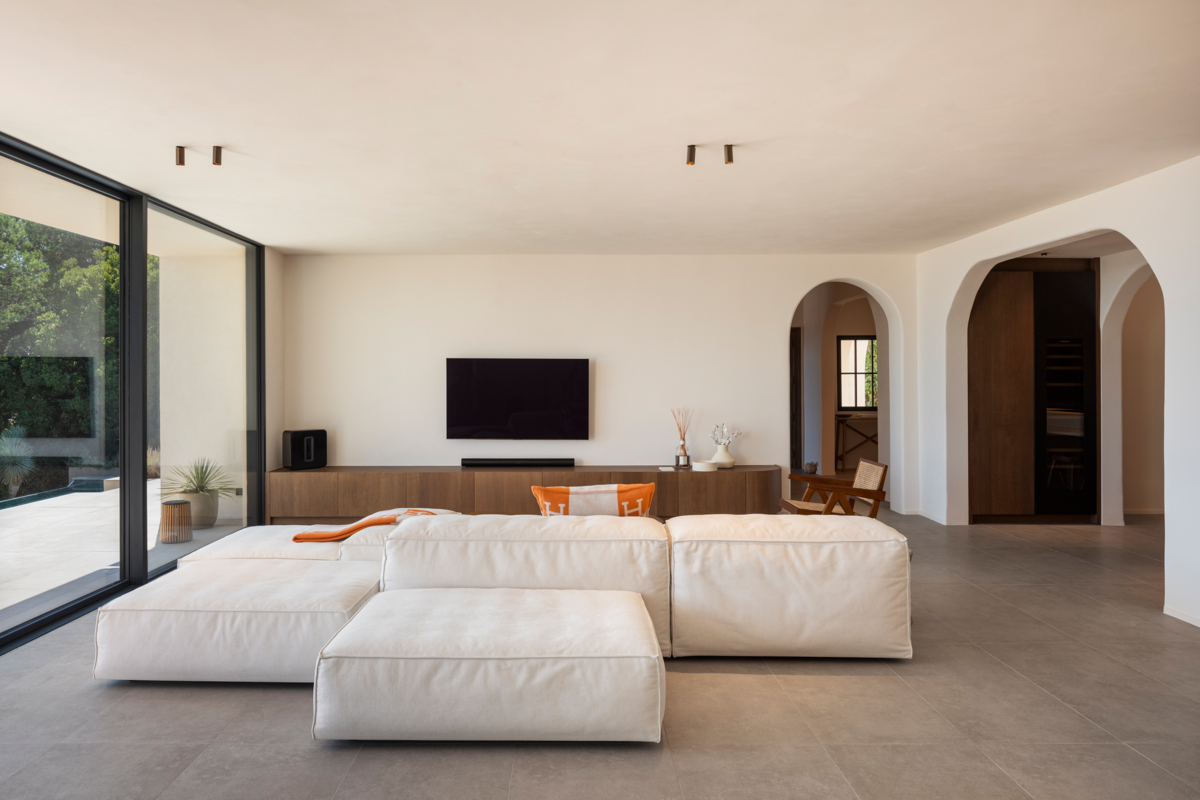 FR-SAINTE-MAXIME_PRIVRES-VDO_MINUDE-SEMI-REC_06