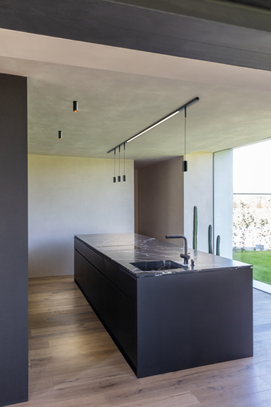 Pista Linear Light Track 48V