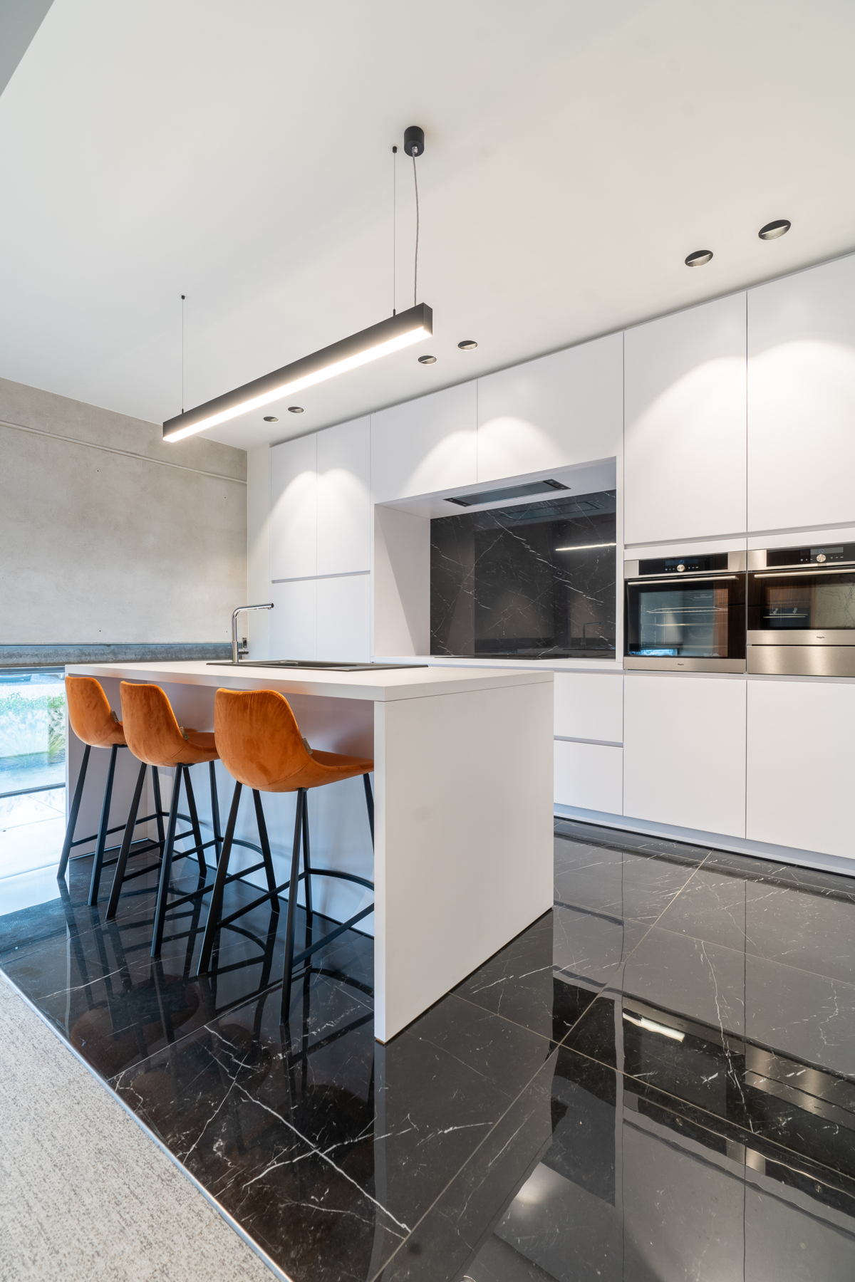 Showroom Kaster Keukens, Roeselare (BE) - Retail | Modular Lighting ...