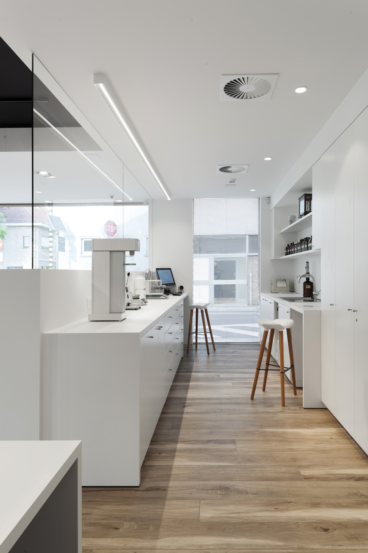 BE-DEERLIJK_APOTHEEK-BEKE-DEBUSSCHERE_DRUPL_02
