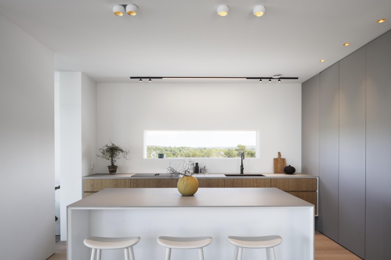 Pista Linear Light Track 48V