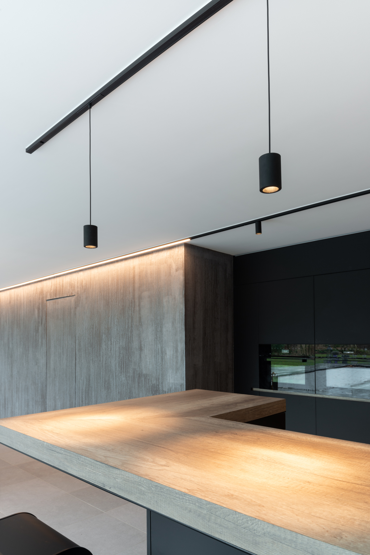 BE-BEAUFAYS_PRIVRES-POOLHOUSE_PISTA-MINUDE-SMART_05