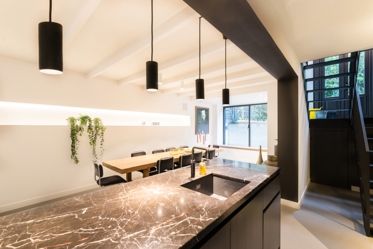 NL-AMSTERDAM_PRIVATE-RESIDENCE-SARPHATIPARK_SMART-SURFACE-TUBED-KUP_04